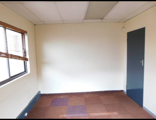 90M² OFFICE TO LET IN ALLEN'S NEK